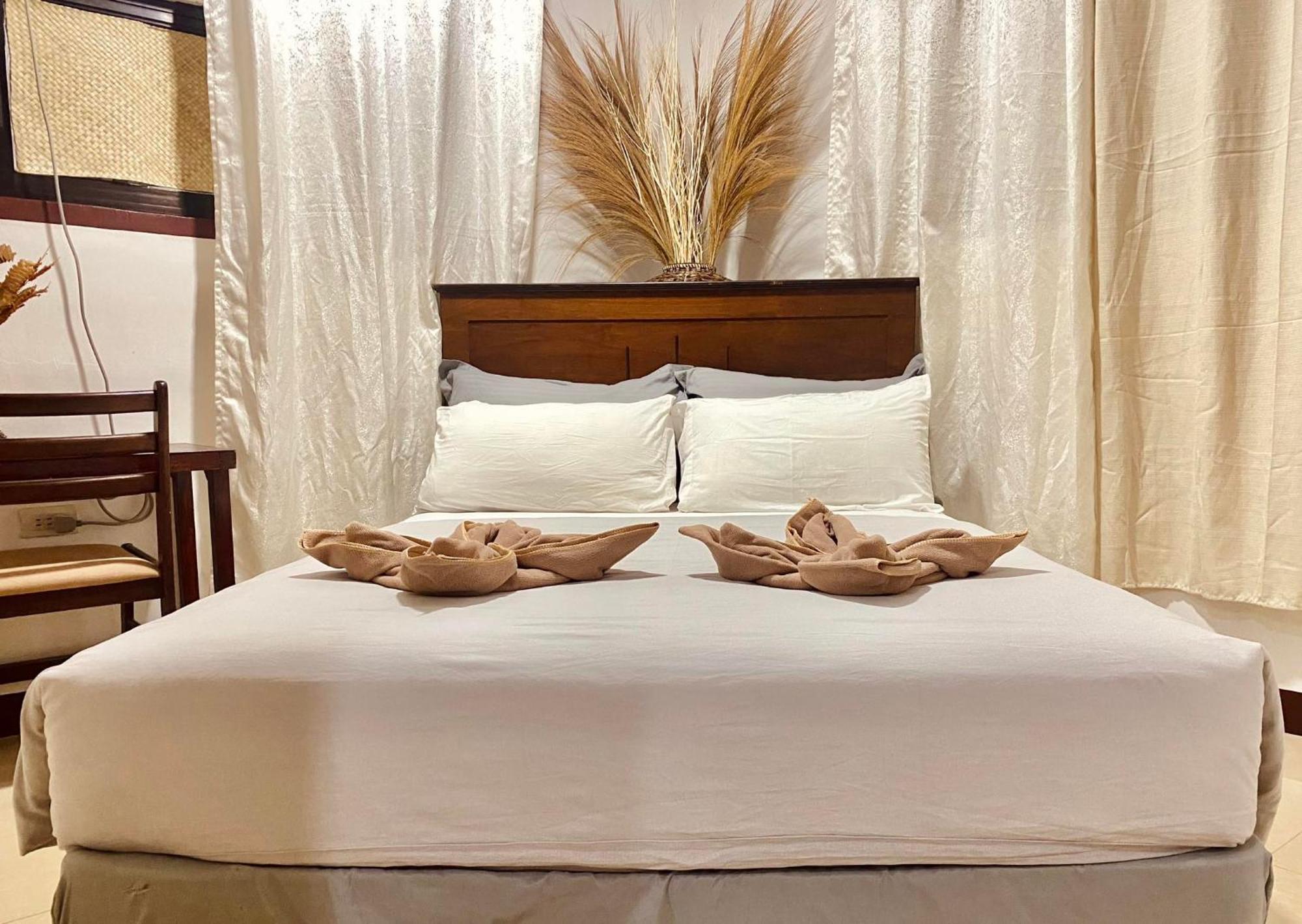 Abihon Hoferhaus Mactan Guesthouse Lapu-Lapu City Exterior photo
