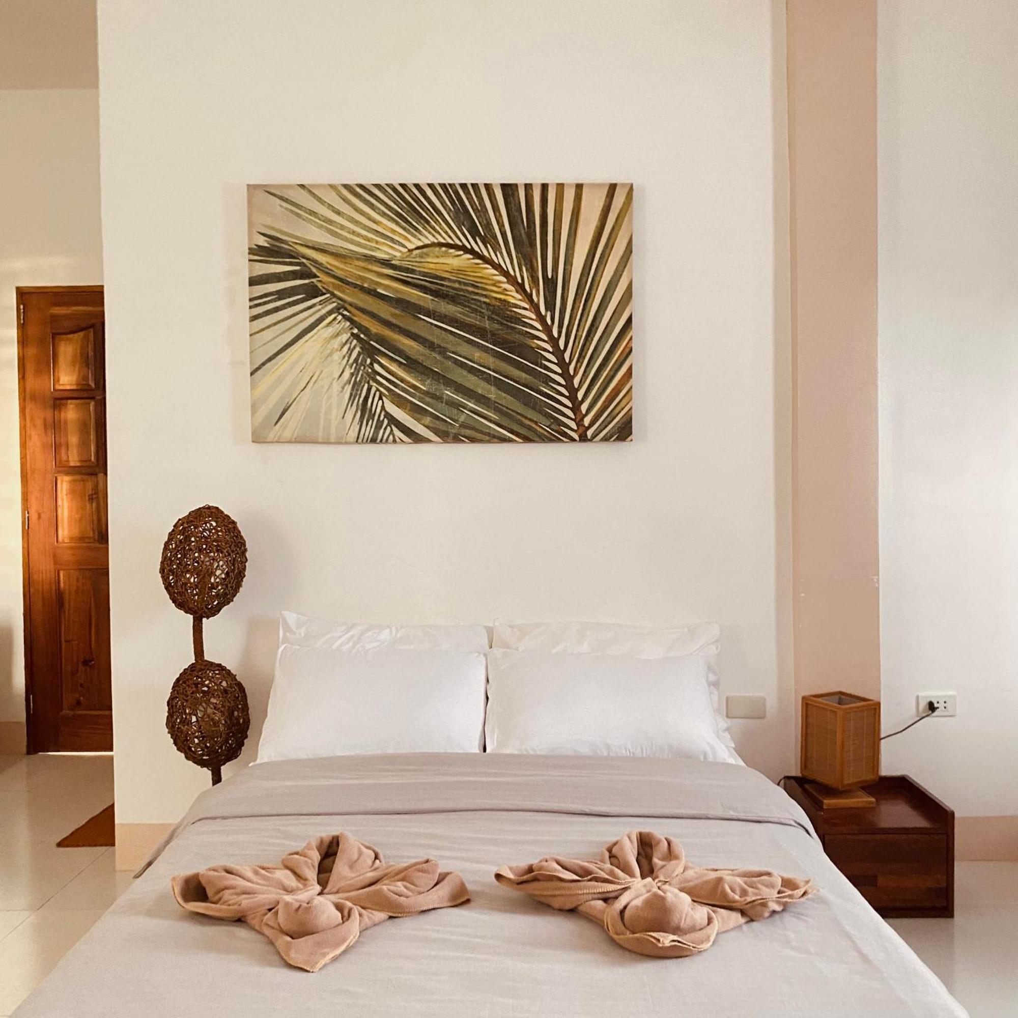 Abihon Hoferhaus Mactan Guesthouse Lapu-Lapu City Exterior photo