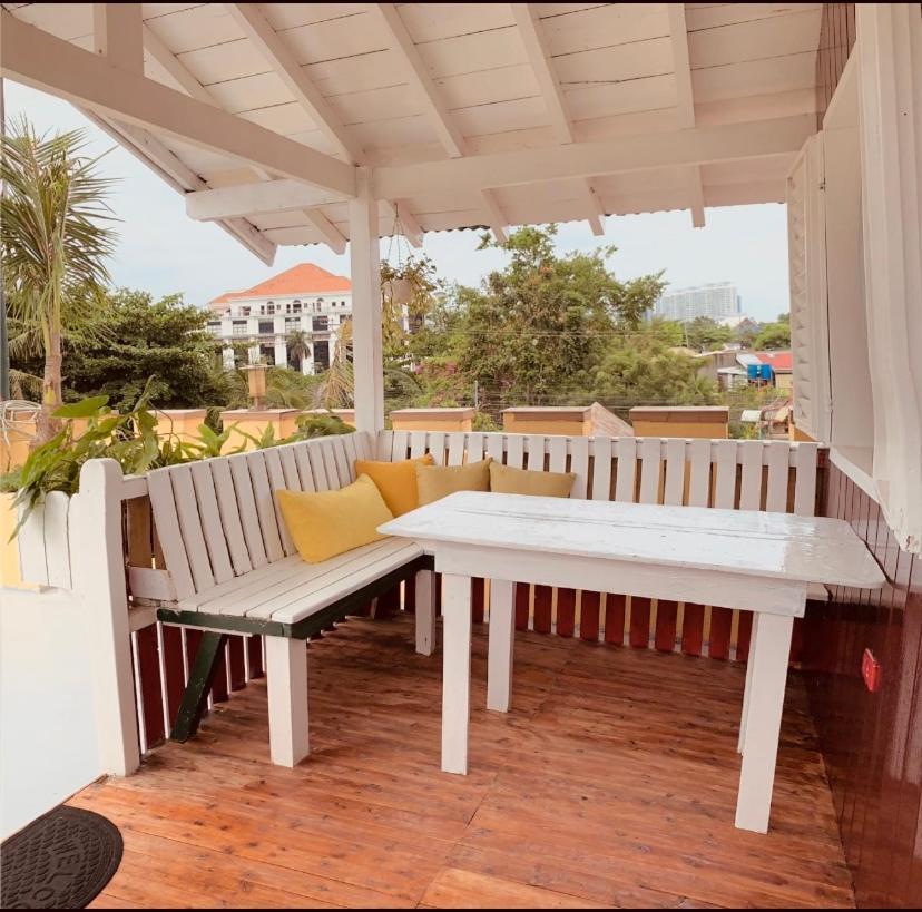 Abihon Hoferhaus Mactan Guesthouse Lapu-Lapu City Exterior photo