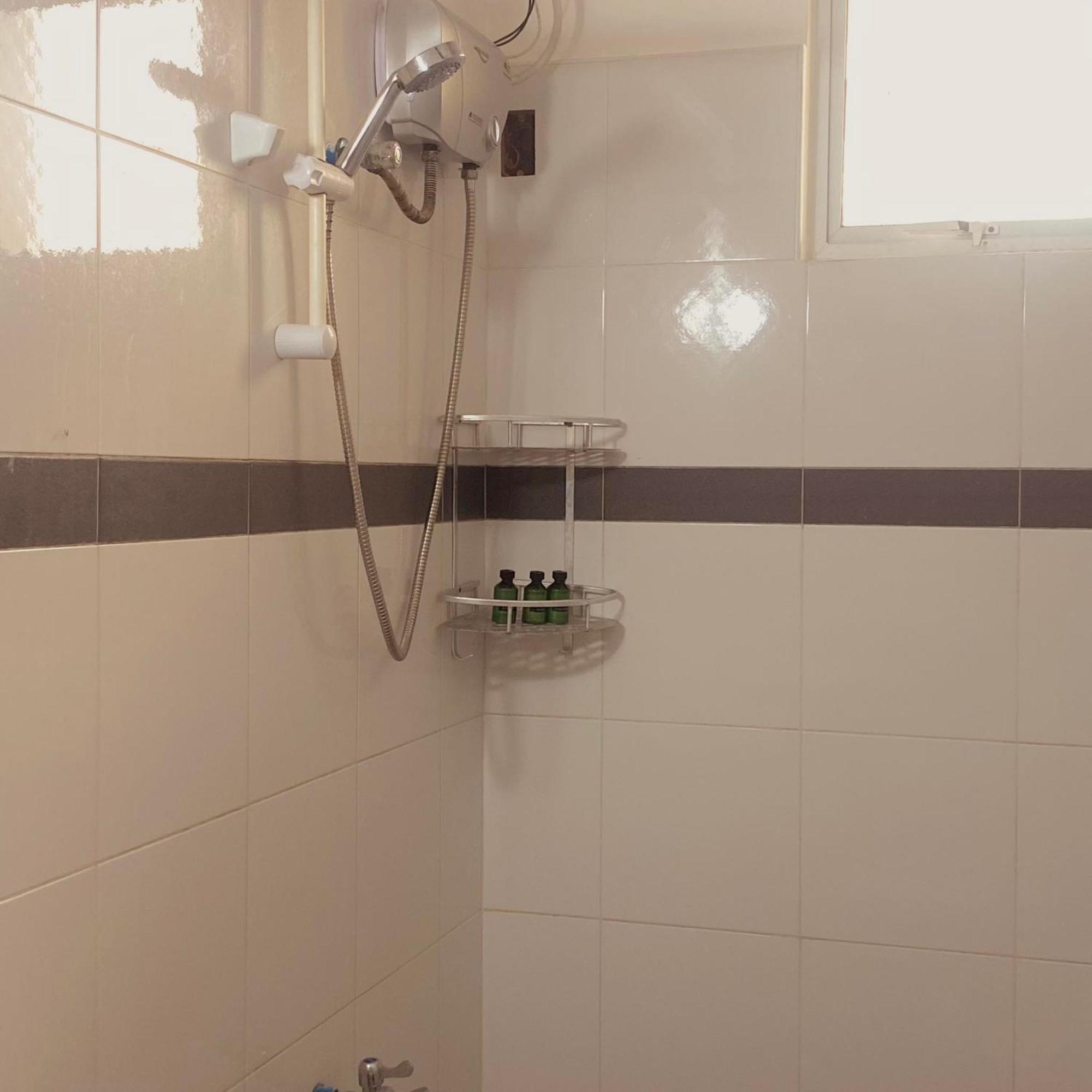Abihon Hoferhaus Mactan Guesthouse Lapu-Lapu City Exterior photo